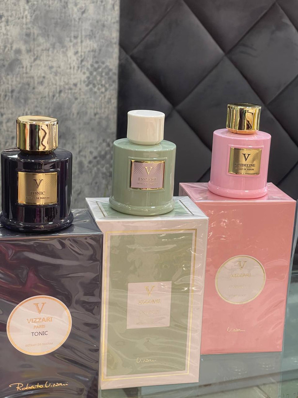 عطراکستریت د پرفیوم اسنس روبرتو ویزاری یونیسکس مناسب خانم ها و اقایان100میل