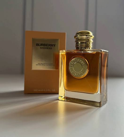 عطر باربری گادس